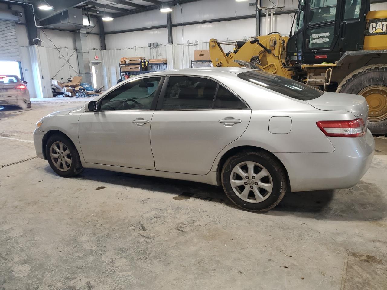 2010 Toyota Camry - Image 2