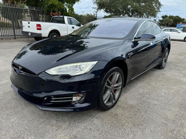 2014 Tesla Model S 