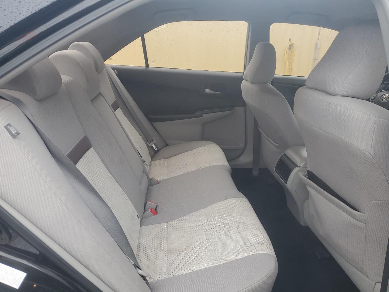 2012 Toyota Camry - Image 10