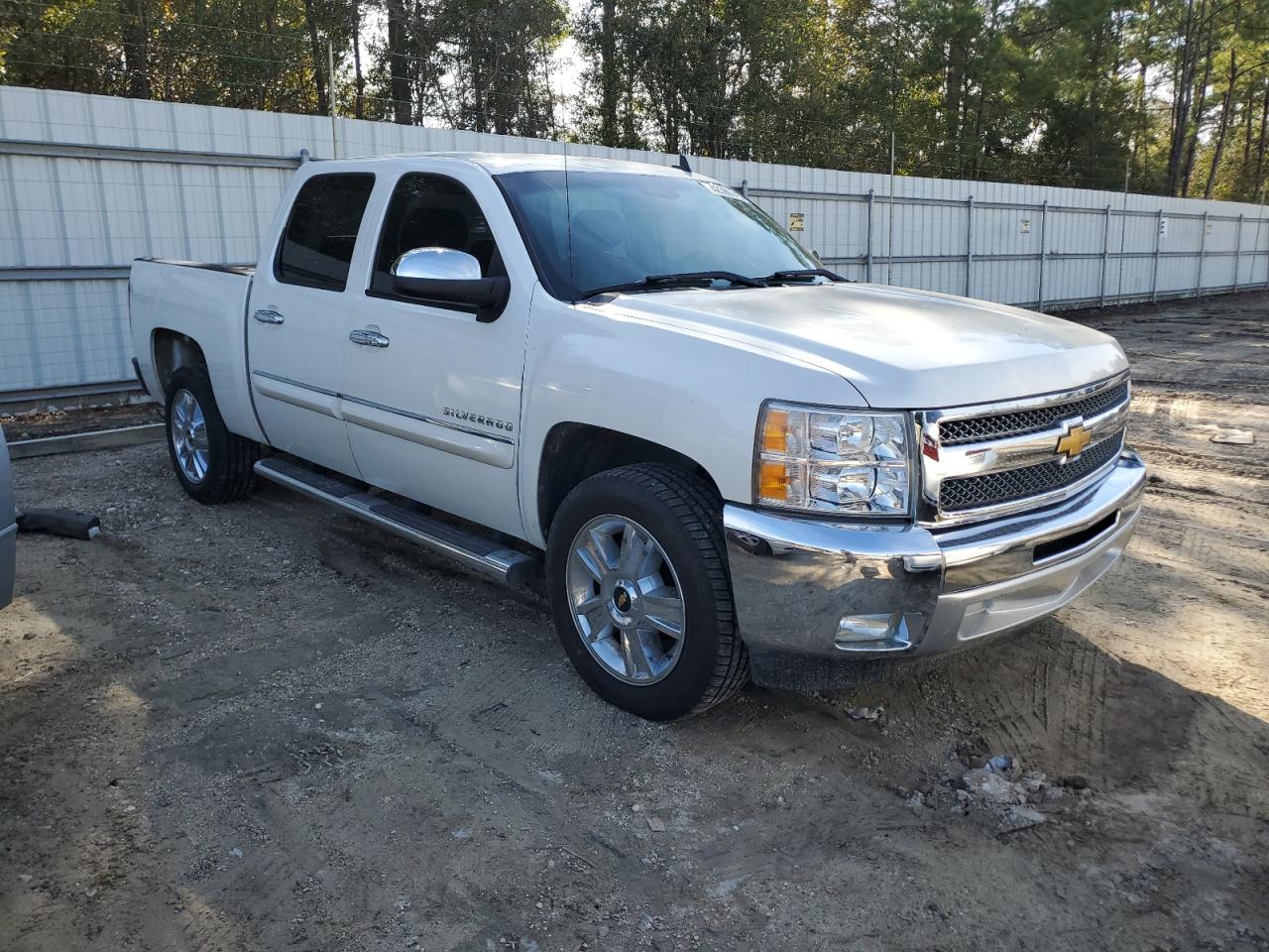 2012 Chevrolet Silverado - Image 4