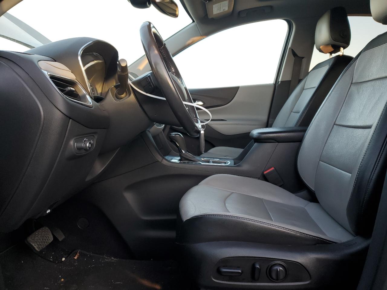 2020 Chevrolet Equinox - Image 7