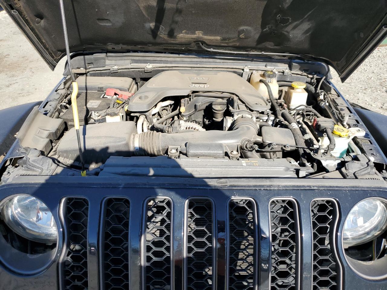 2021 Jeep Gladiator - Image 12