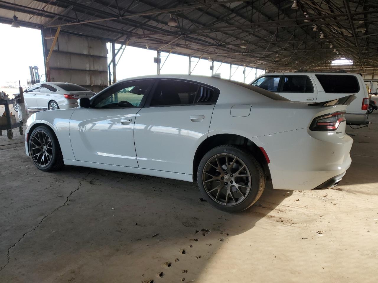 2018 Dodge Charger - Image 2