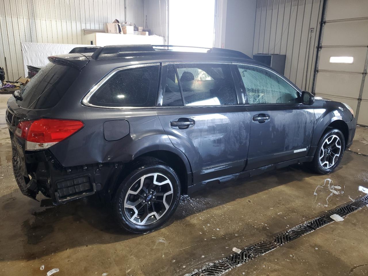 2011 Subaru Outback - Image 3