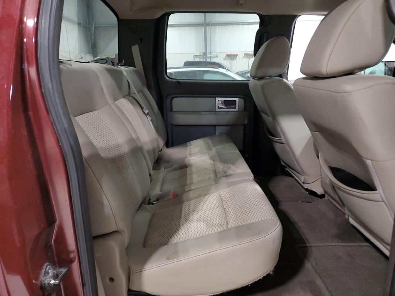 2010 Ford F-150 - Image 11