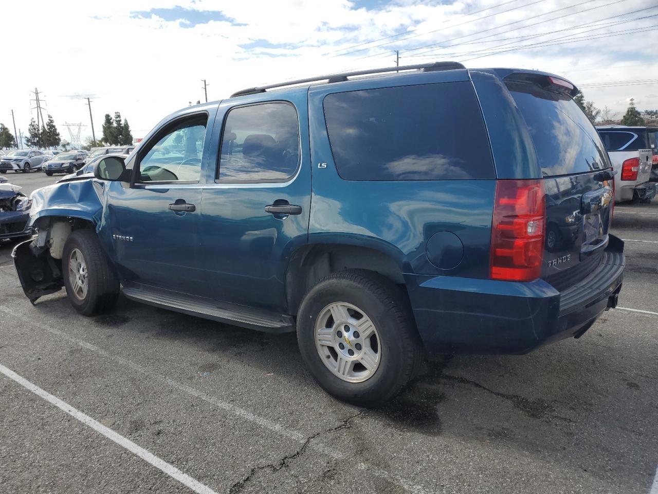 2007 Chevrolet Tahoe - Image 2
