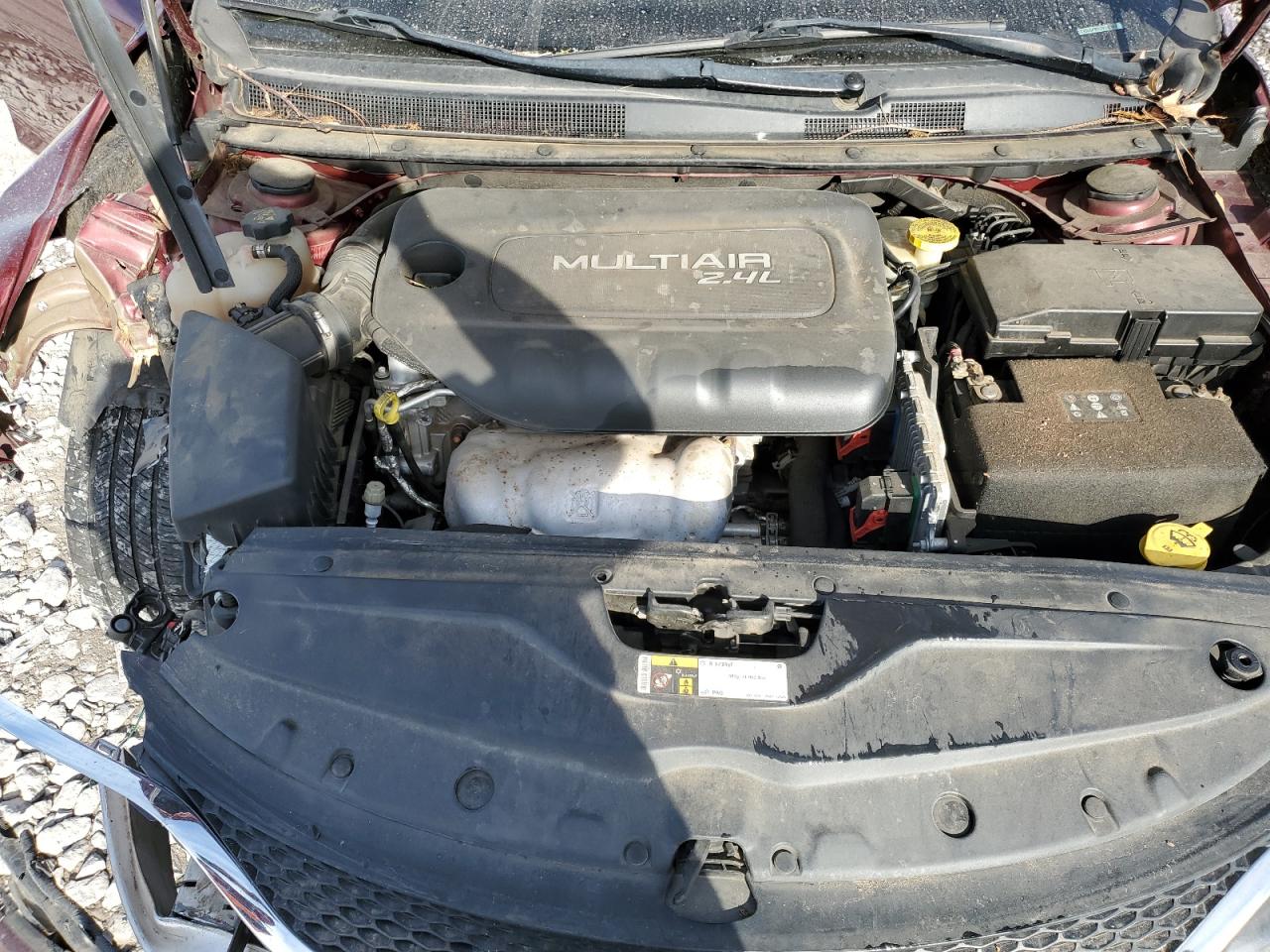 2016 Chrysler 200 - Image 11