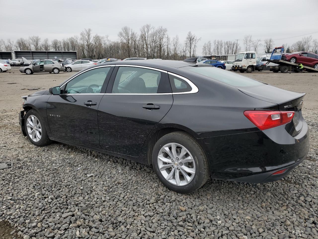 2023 Chevrolet Malibu - Image 2