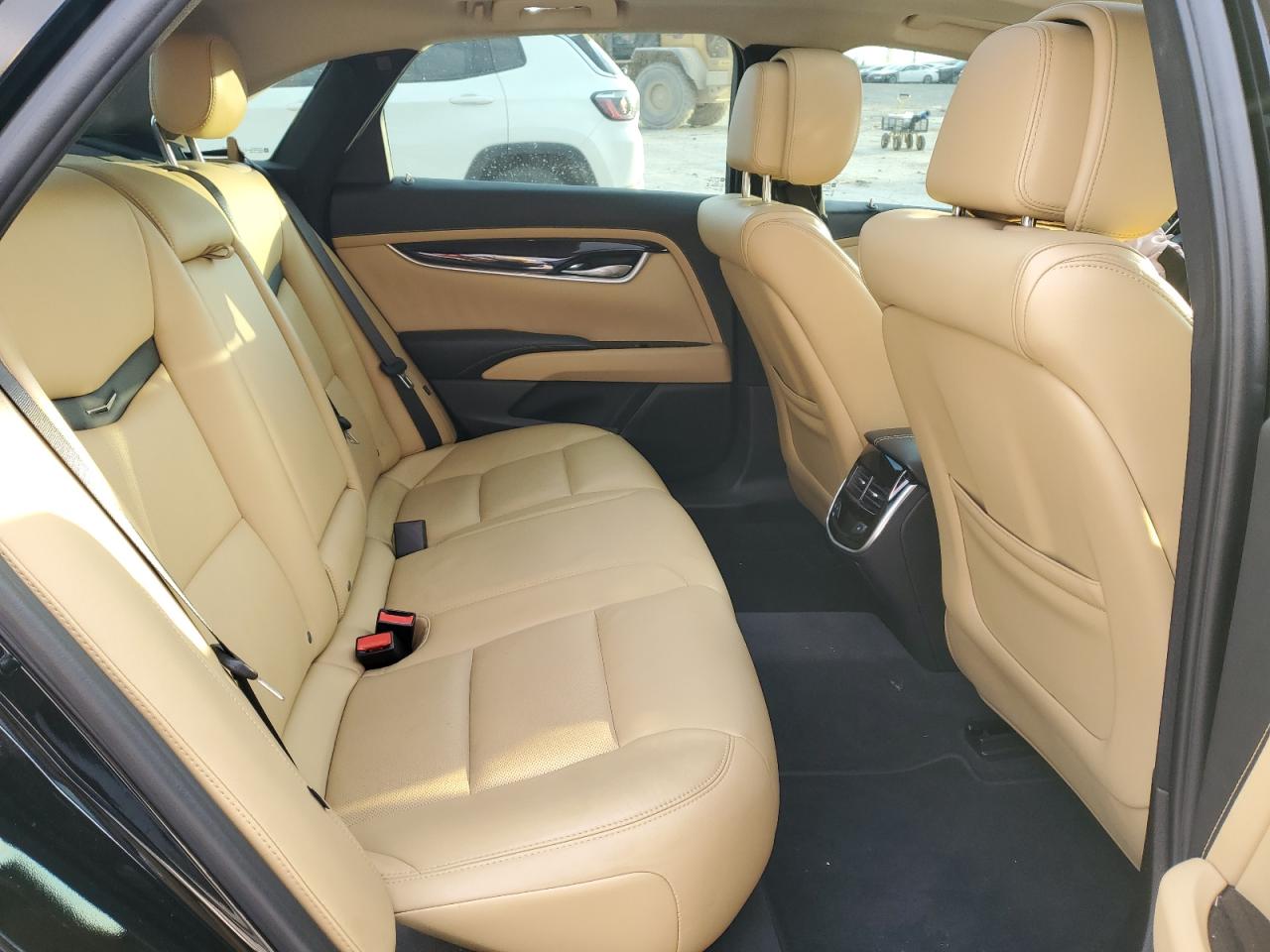 2013 Cadillac XTS - Image 10