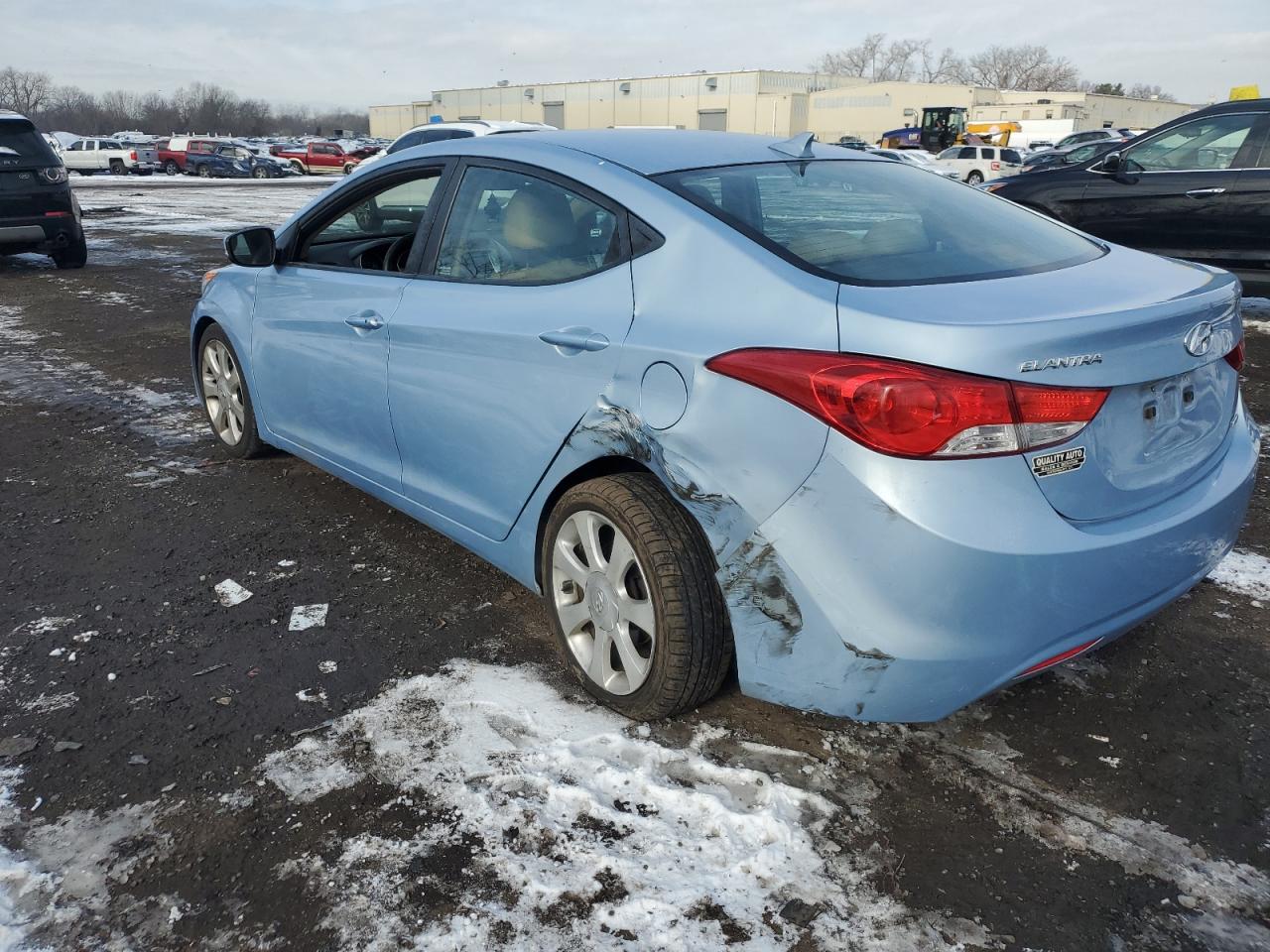 2011 Hyundai Elantra - Image 2