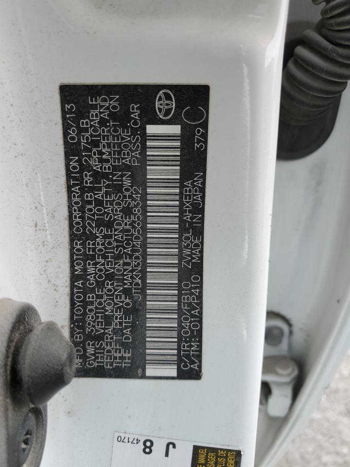 2013 Toyota Prius - Image 12