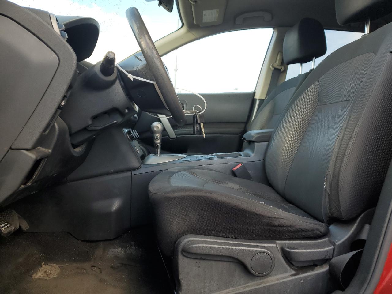 2013 Nissan Rogue - Image 7