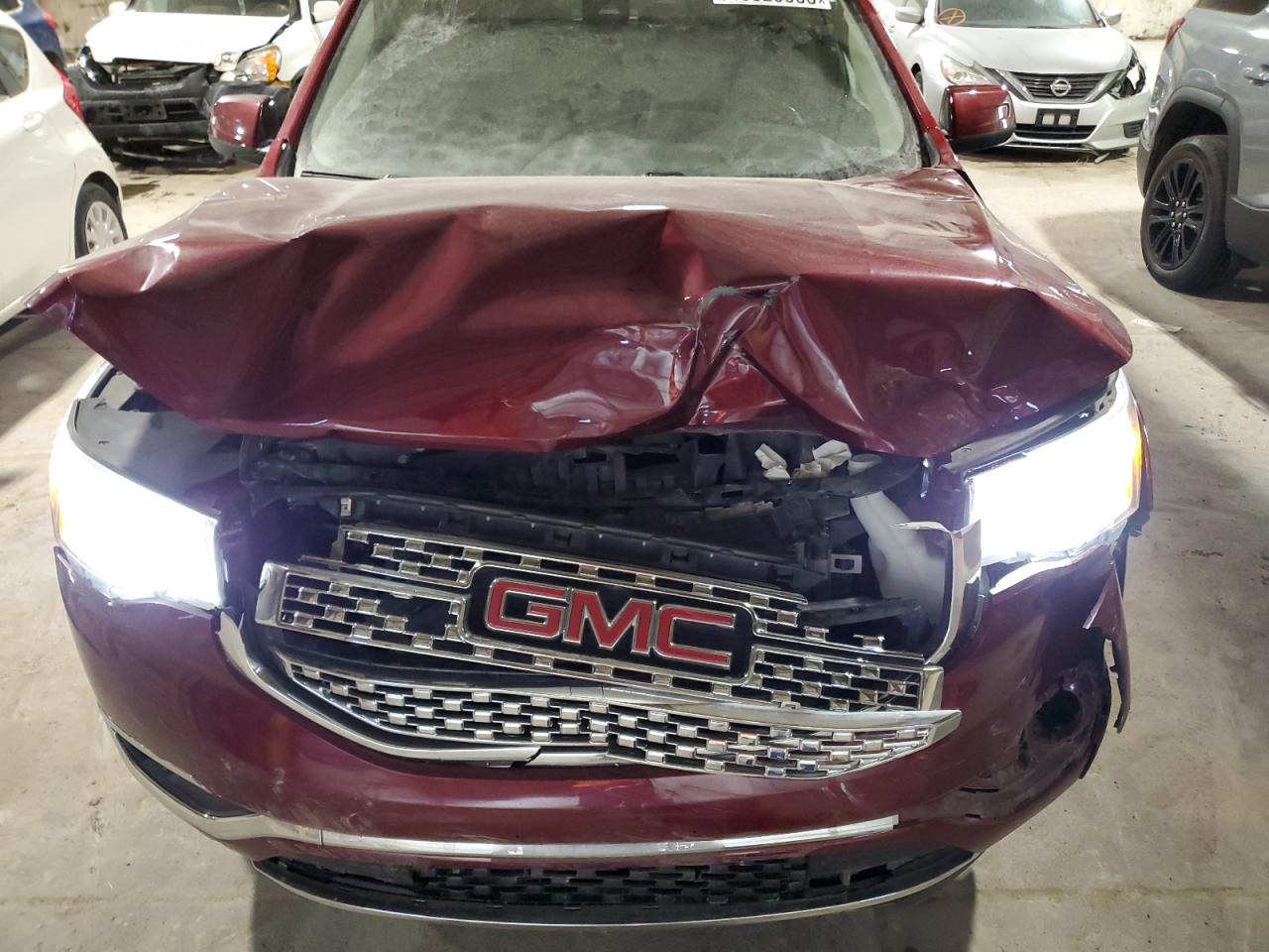 2018 GMC Acadia - Image 12