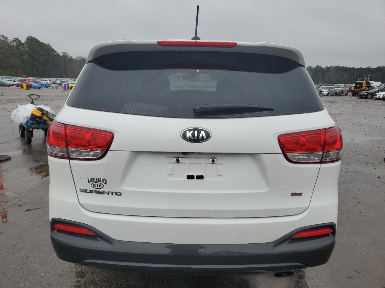 2017 Kia Sorento - Image 6
