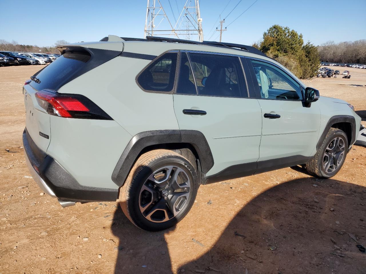 2019 Toyota RAV 4 - Image 3