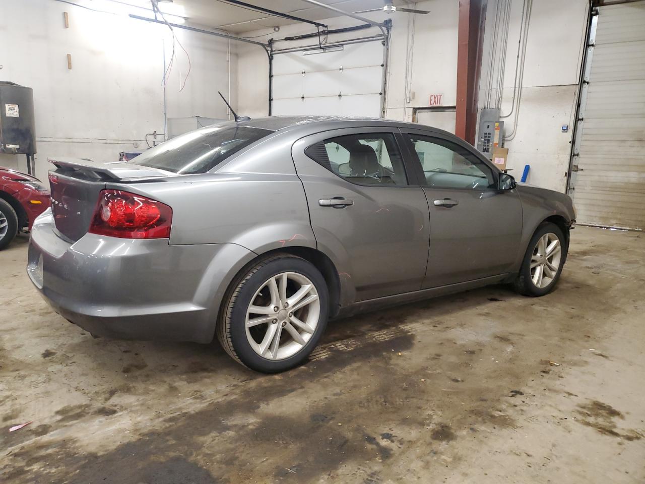 2013 Dodge Avenger - Image 3