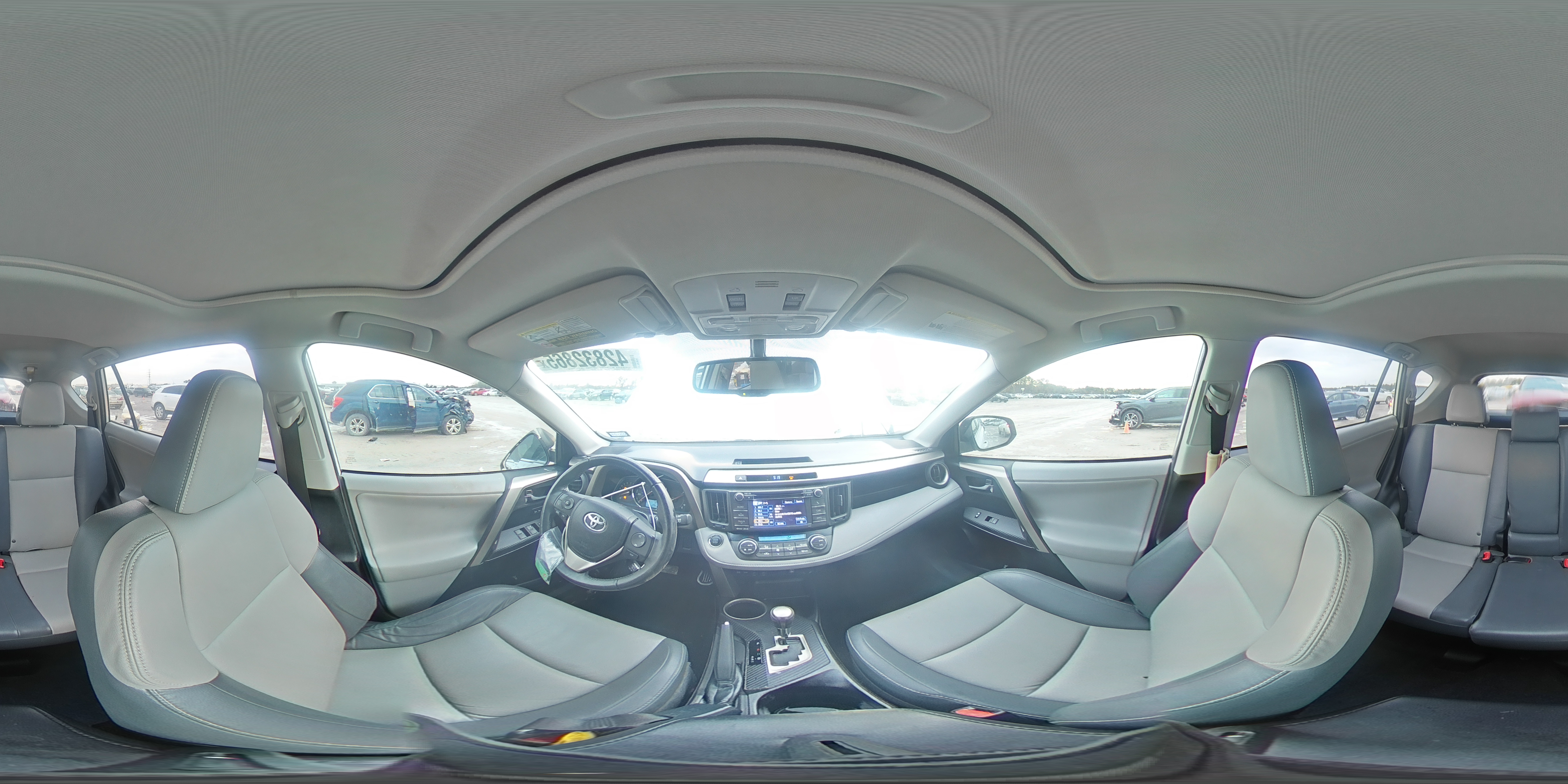 2013 Toyota RAV 4 - Image 13
