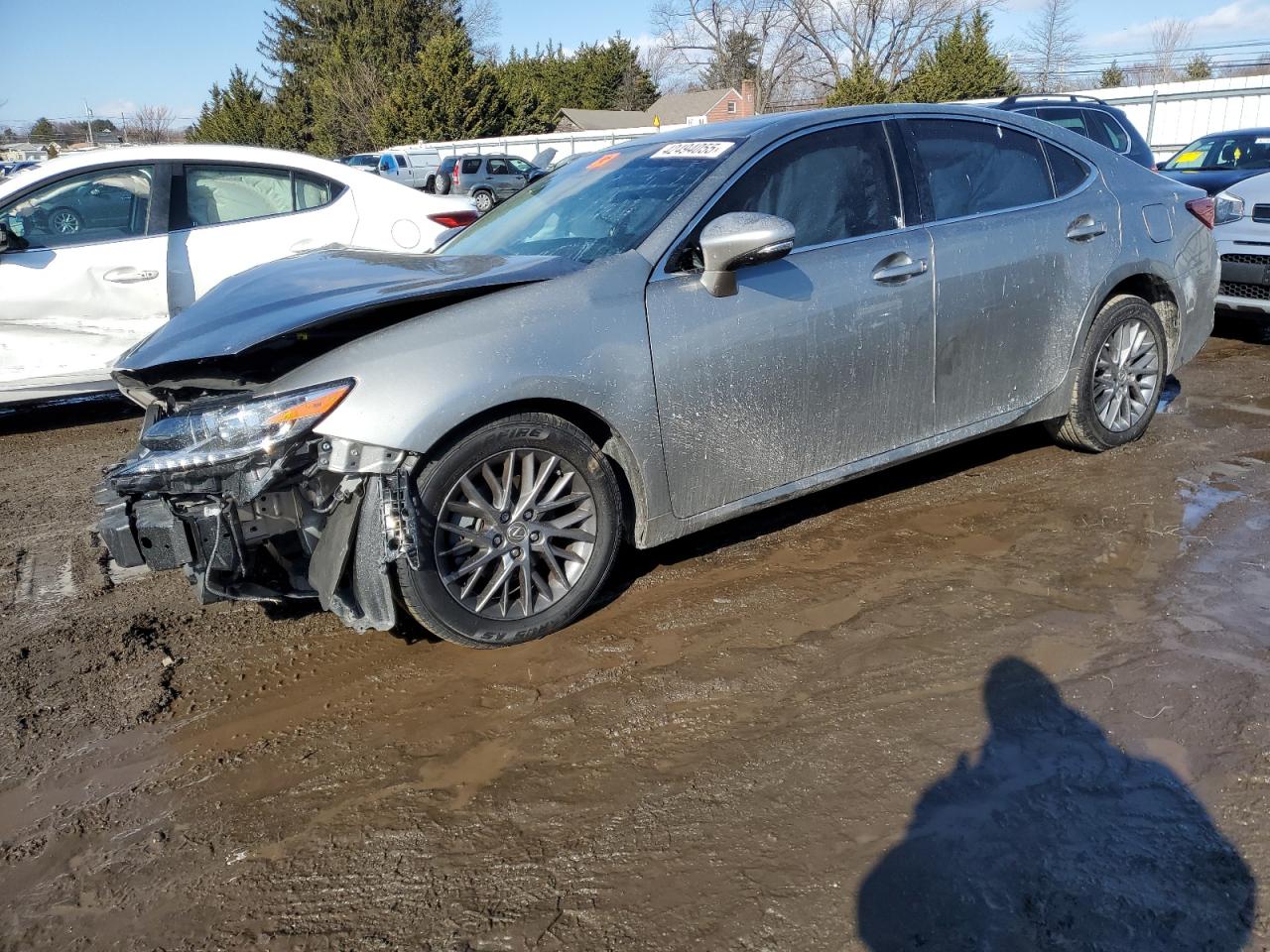 2018 Lexus ES - Image 1