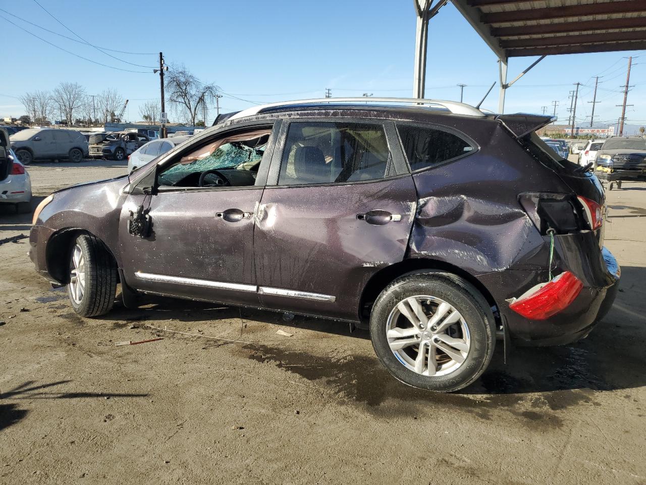 2015 Nissan Rogue - Image 2