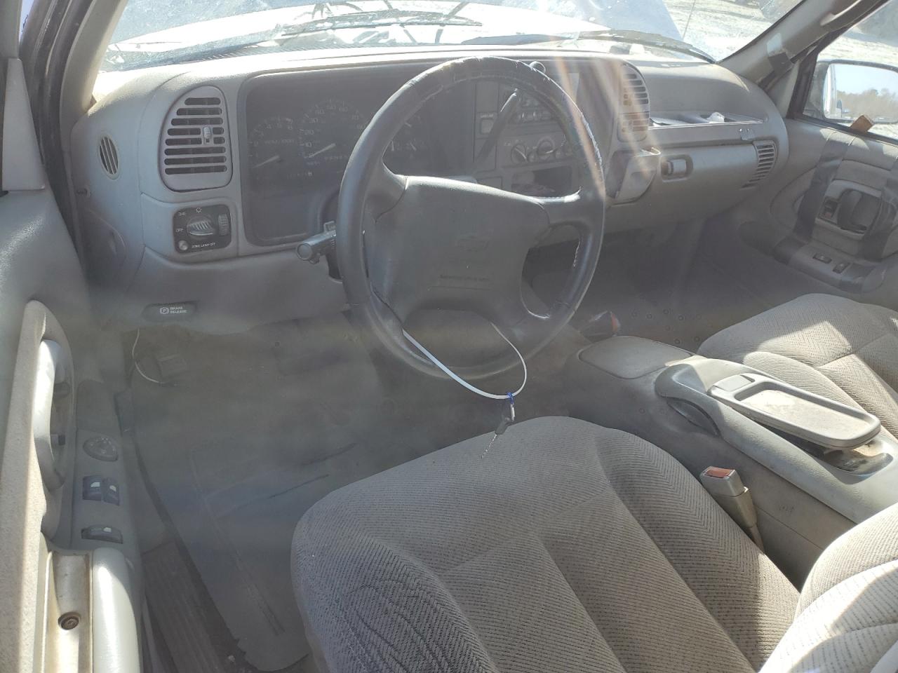 1996 Chevrolet GMT-400 - Image 8
