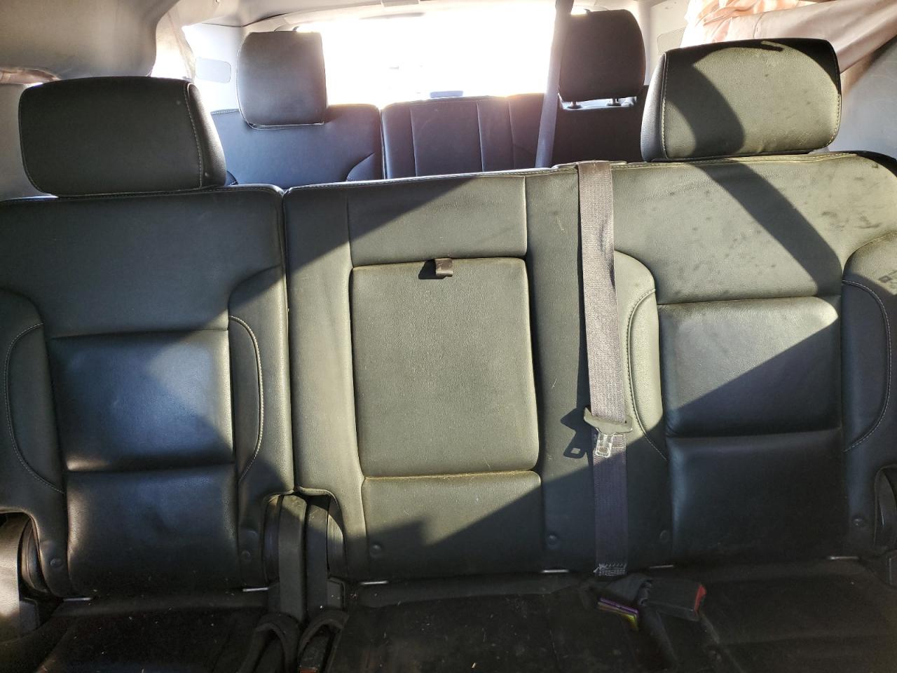 2017 Chevrolet Suburban - Image 10