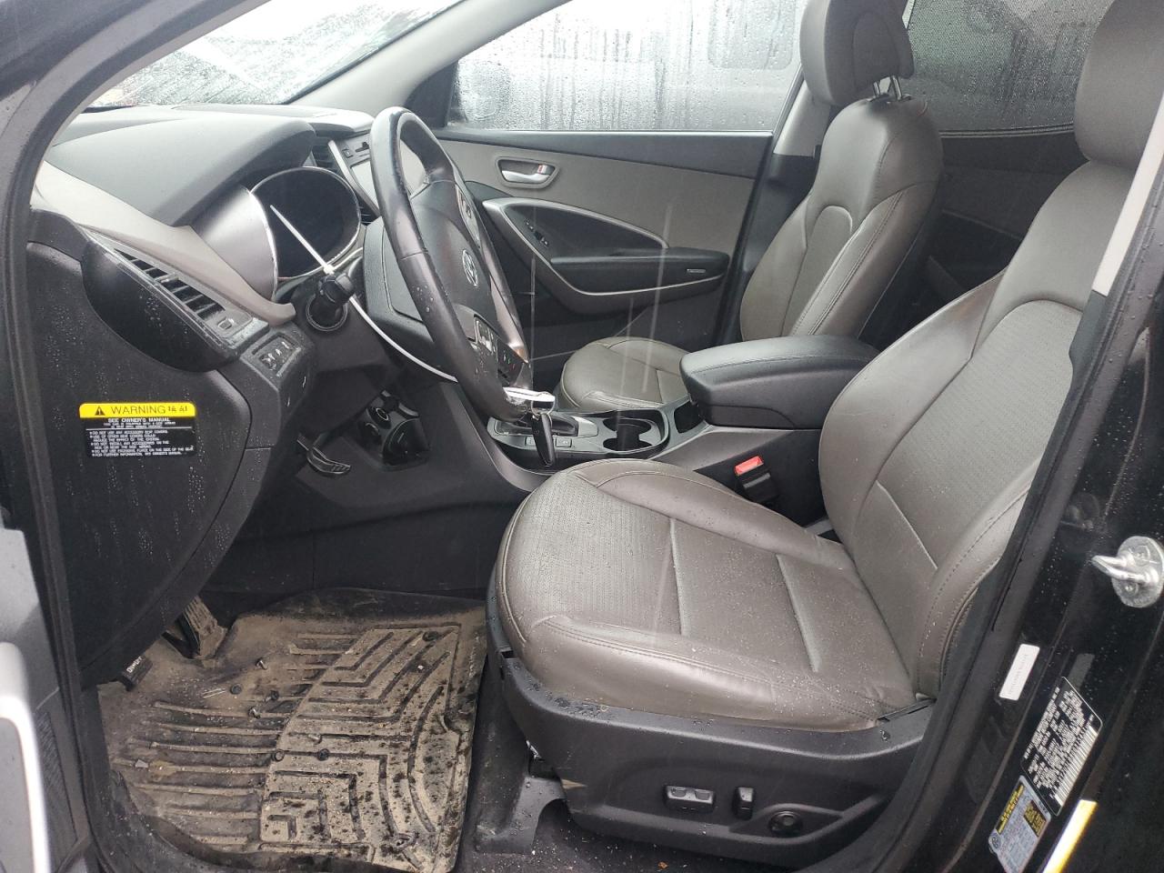 2016 Hyundai Santa Fe - Image 7