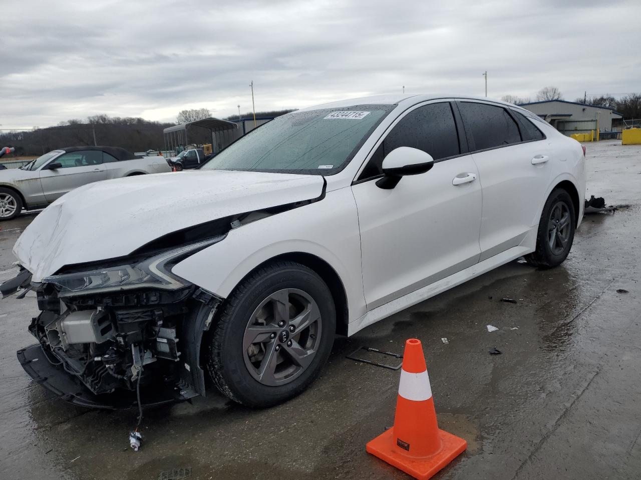 2021 Kia K5 - Image 1