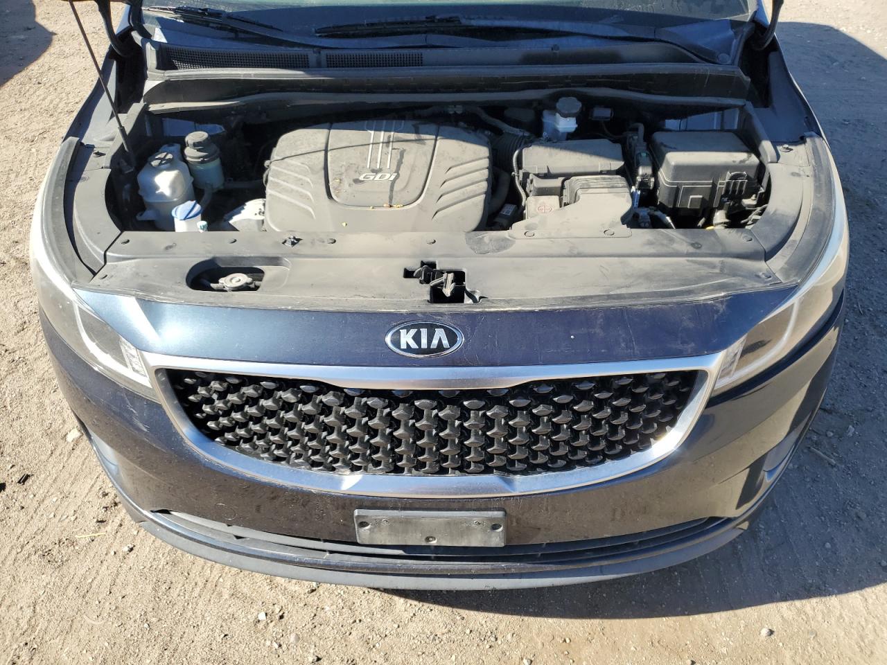 2016 Kia Sedona - Image 12