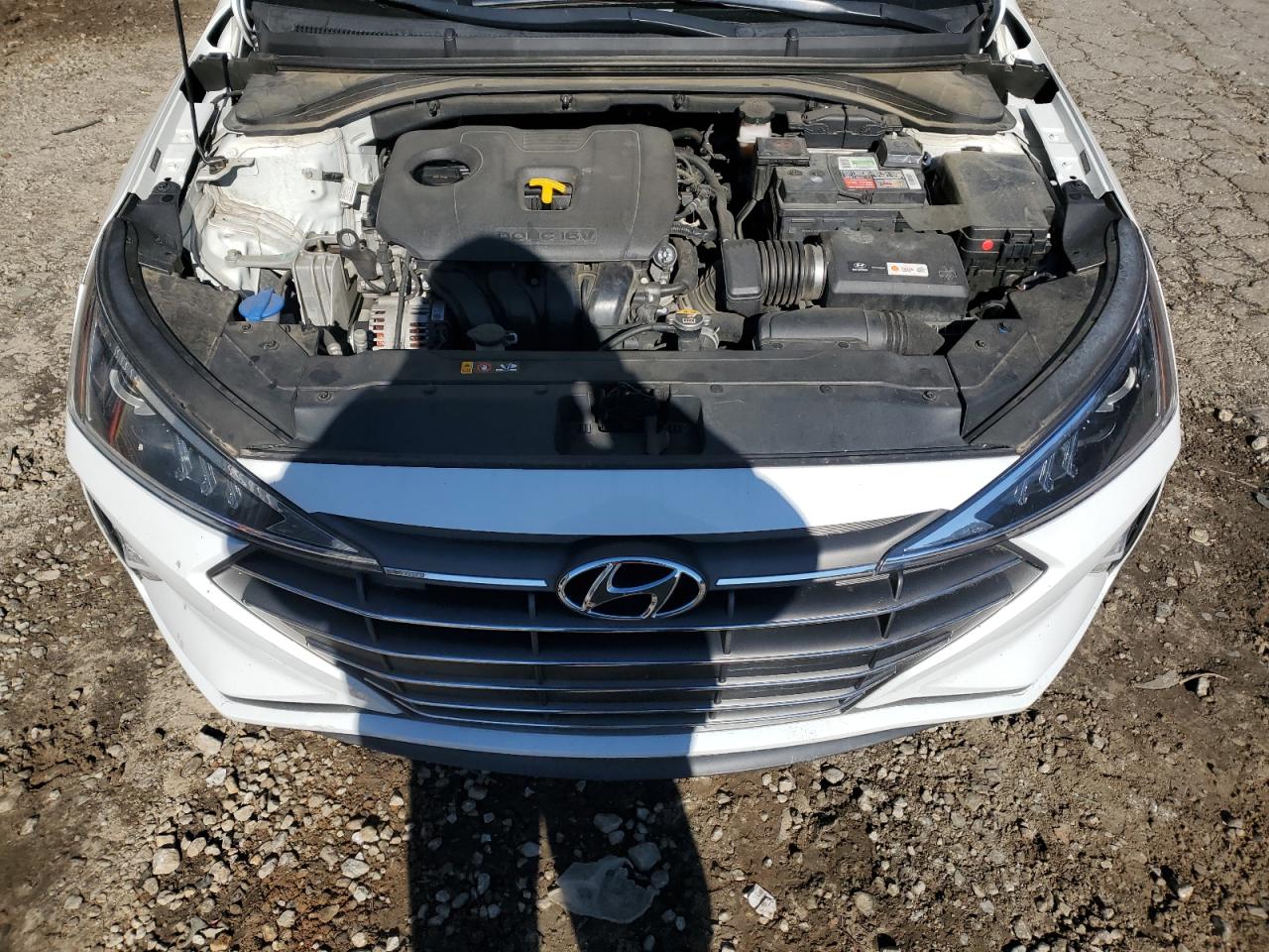 2019 Hyundai Elantra - Image 11