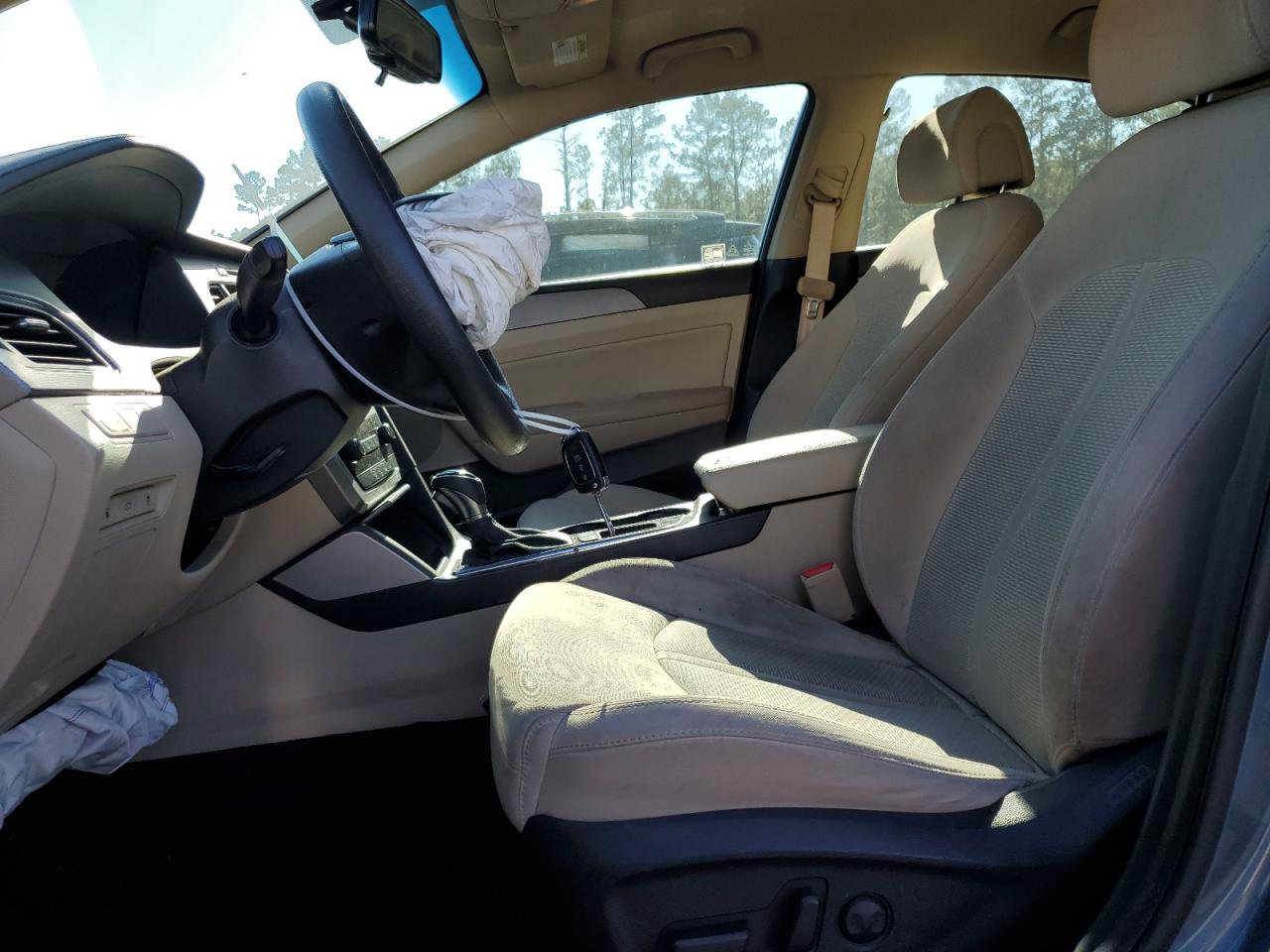 2016 Hyundai Sonata - Image 7