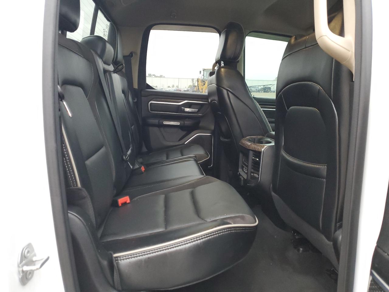 2020 RAM 1500 - Image 10