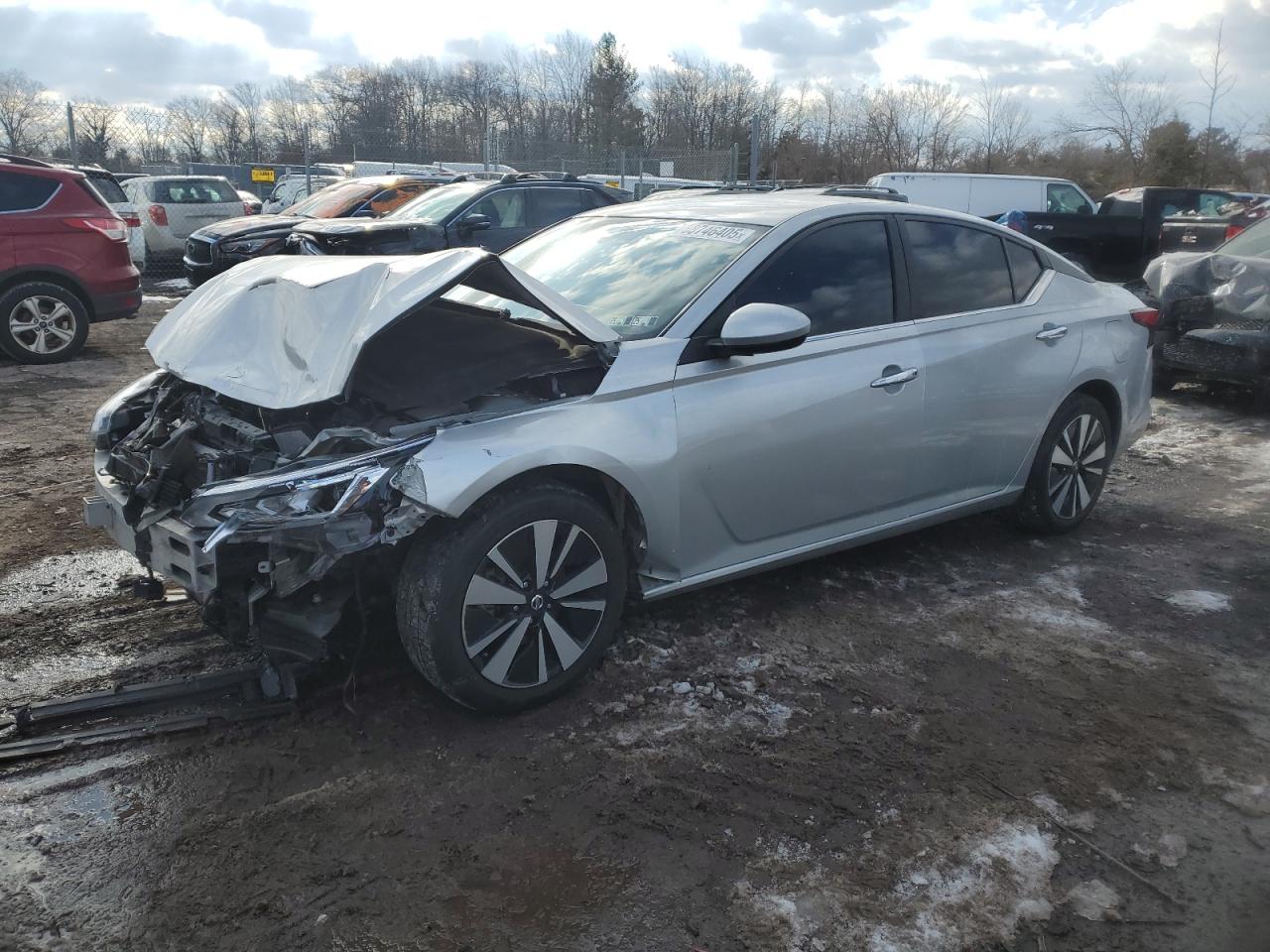 2021 Nissan Altima - Image 1