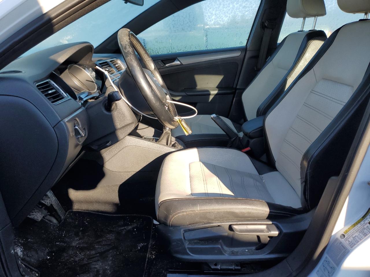 2016 Volkswagen Jetta - Image 7