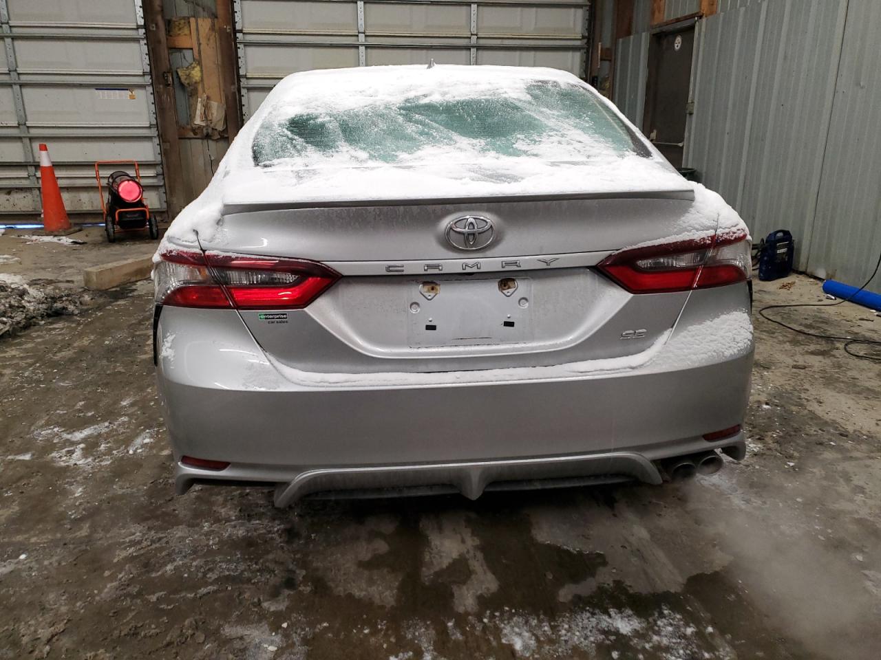 2022 Toyota Camry - Image 6