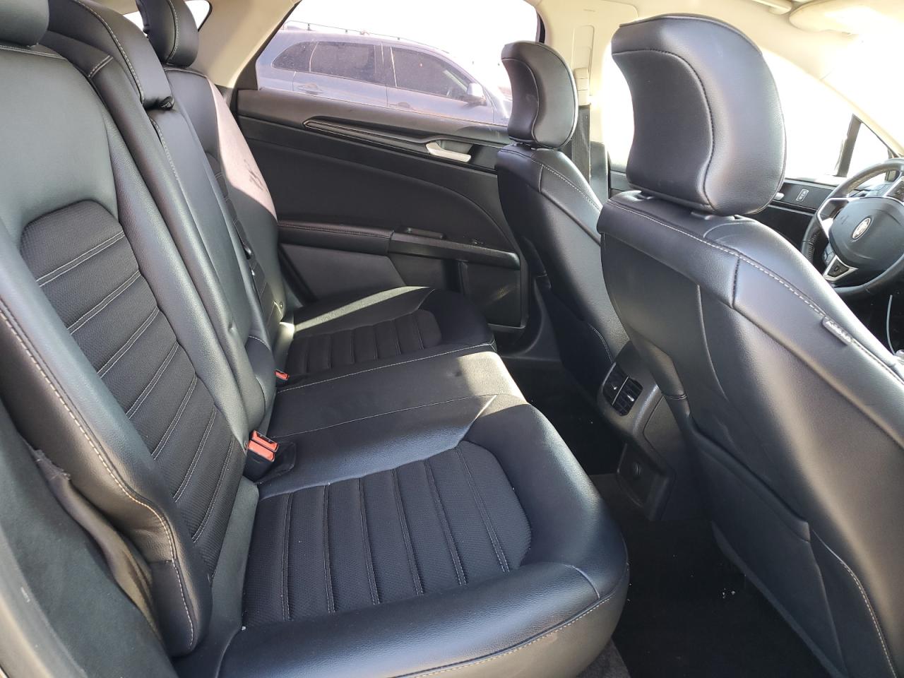 2018 Ford Fusion - Image 10