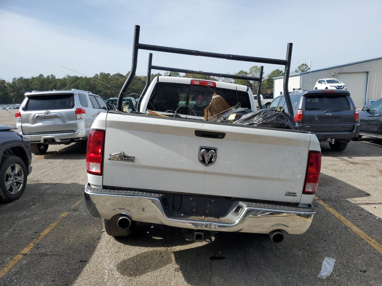 2015 RAM 1500 - Image 6
