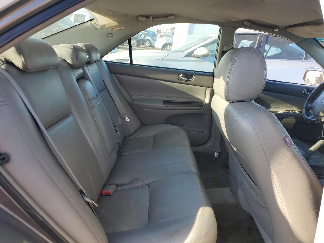 2006 Toyota Camry - Image 10
