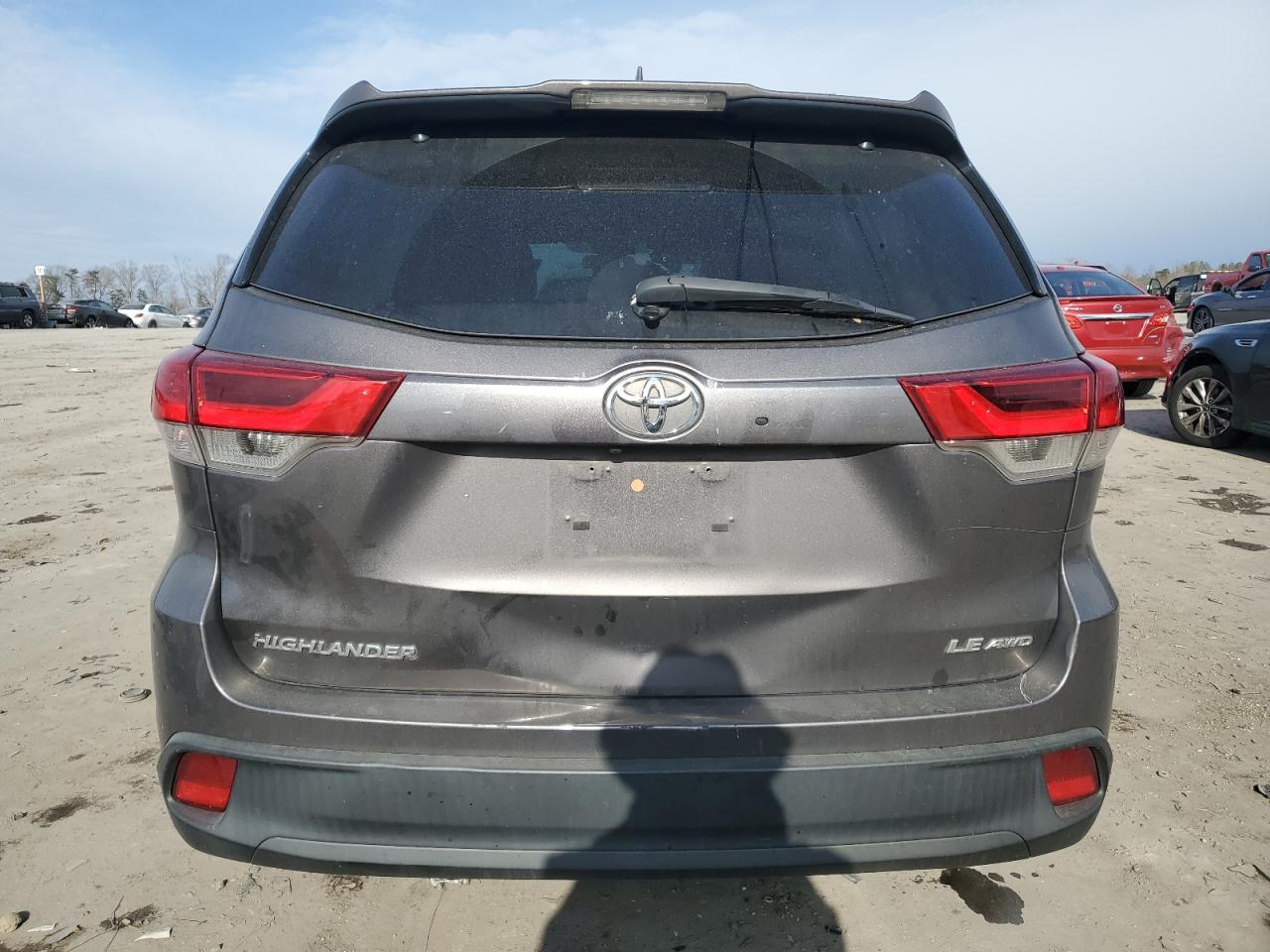 2019 Toyota Highlander - Image 6