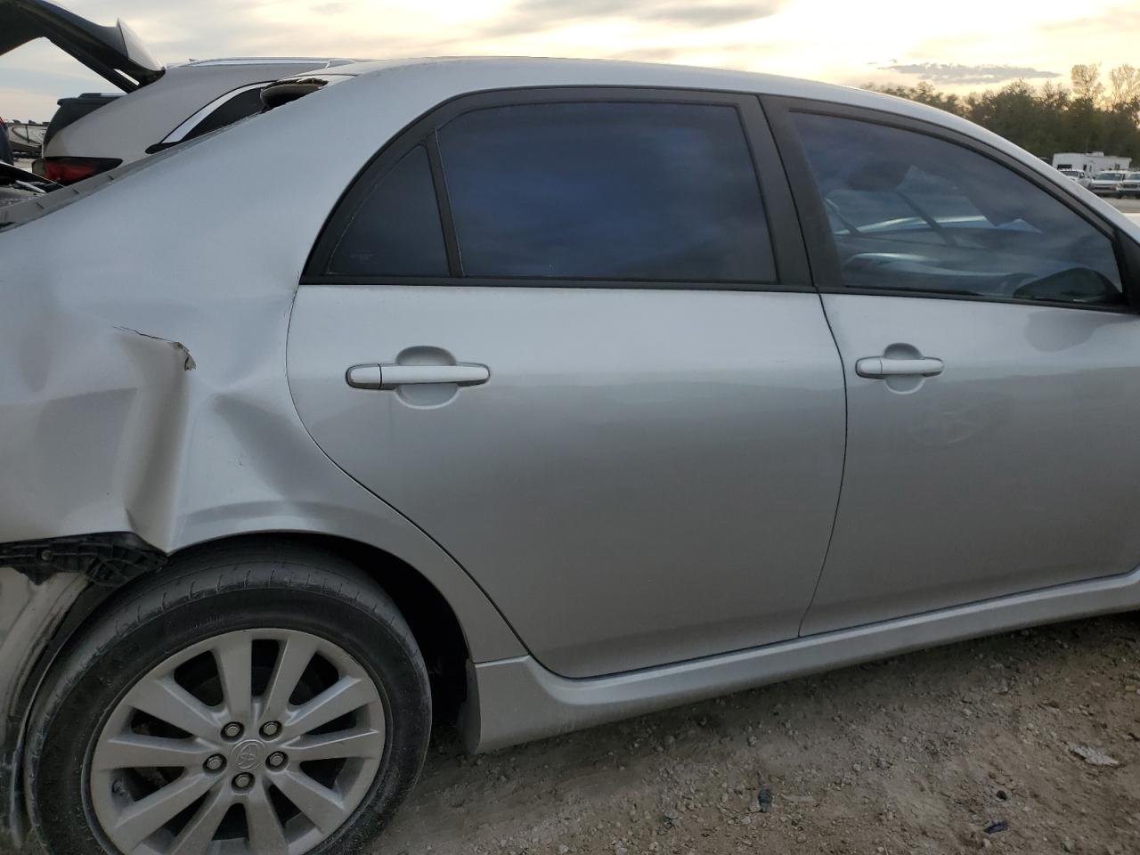 2010 Toyota Corolla - Image 10