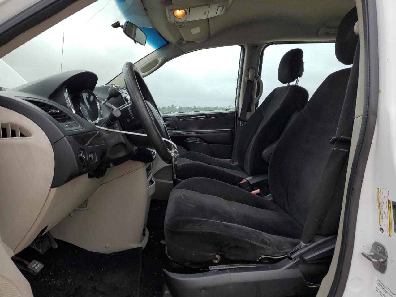 2014 Dodge Caravan - Image 7
