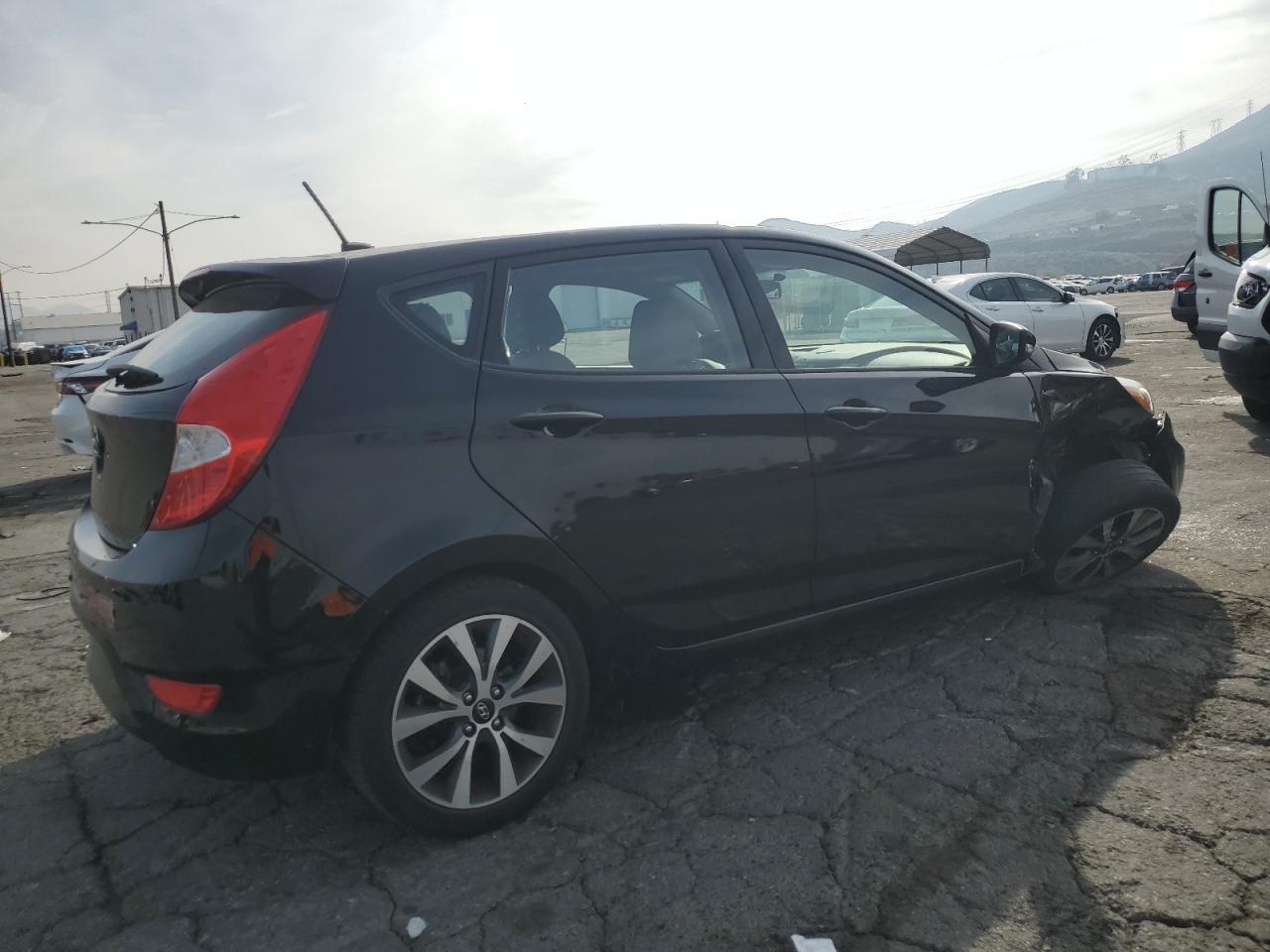 2017 Hyundai Accent - Image 3