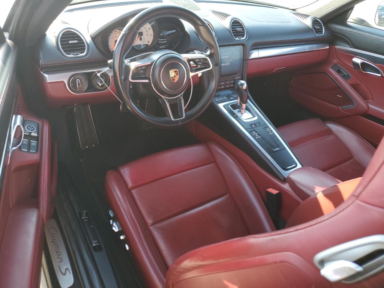 2018 Porsche Cayman - Image 8