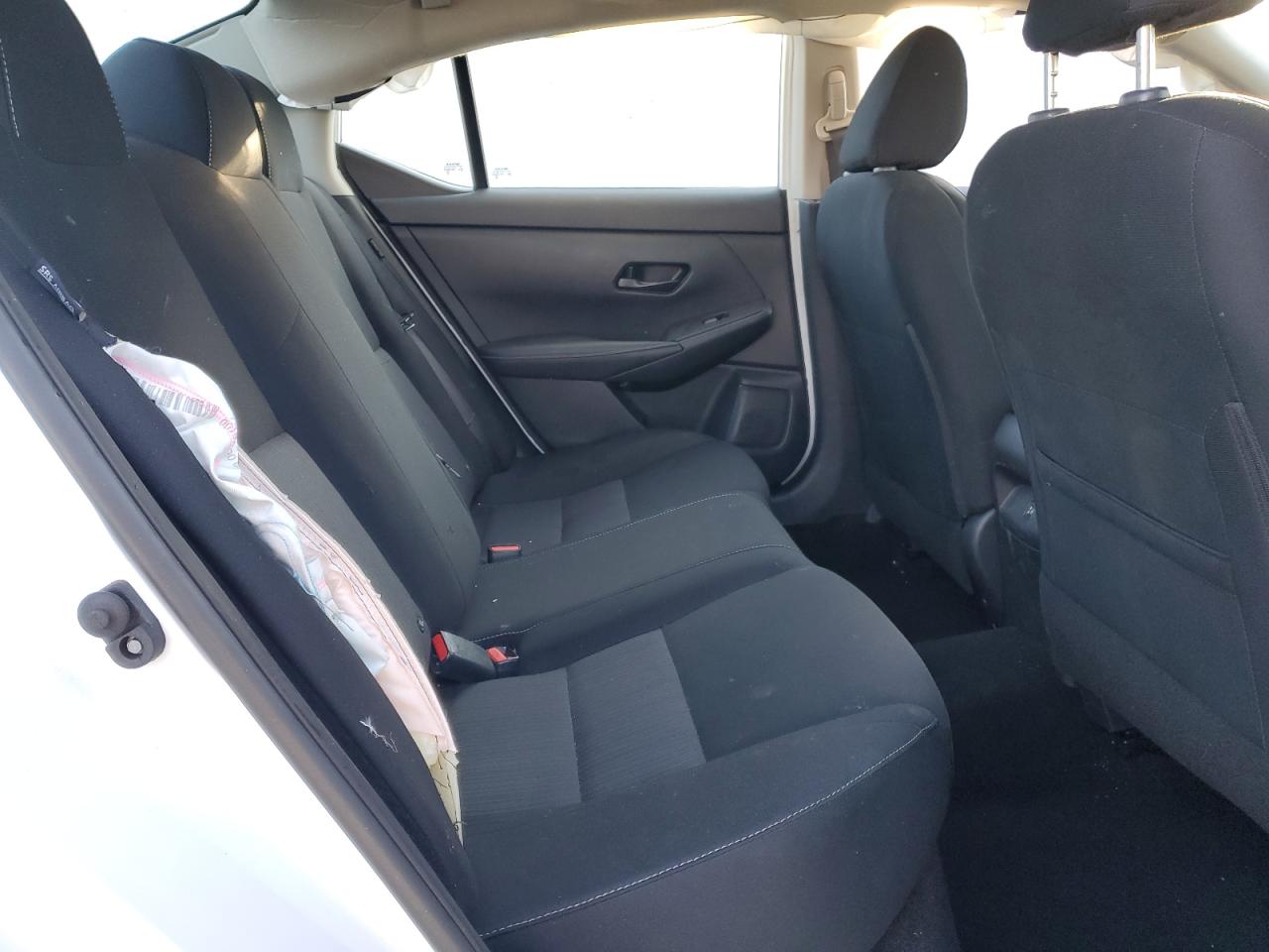 2024 Nissan Sentra - Image 10