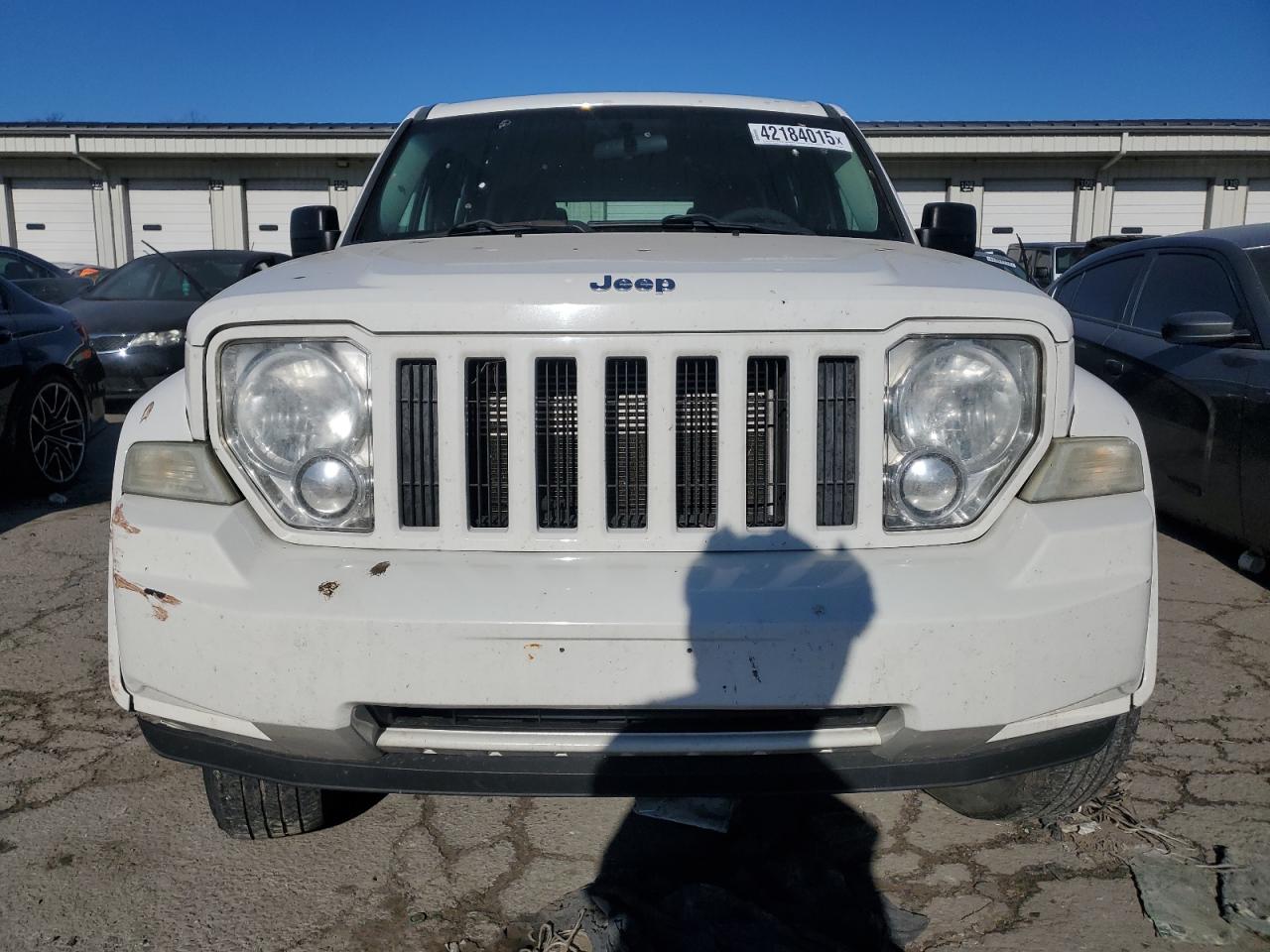 2010 Jeep Liberty (North America) - Image 5