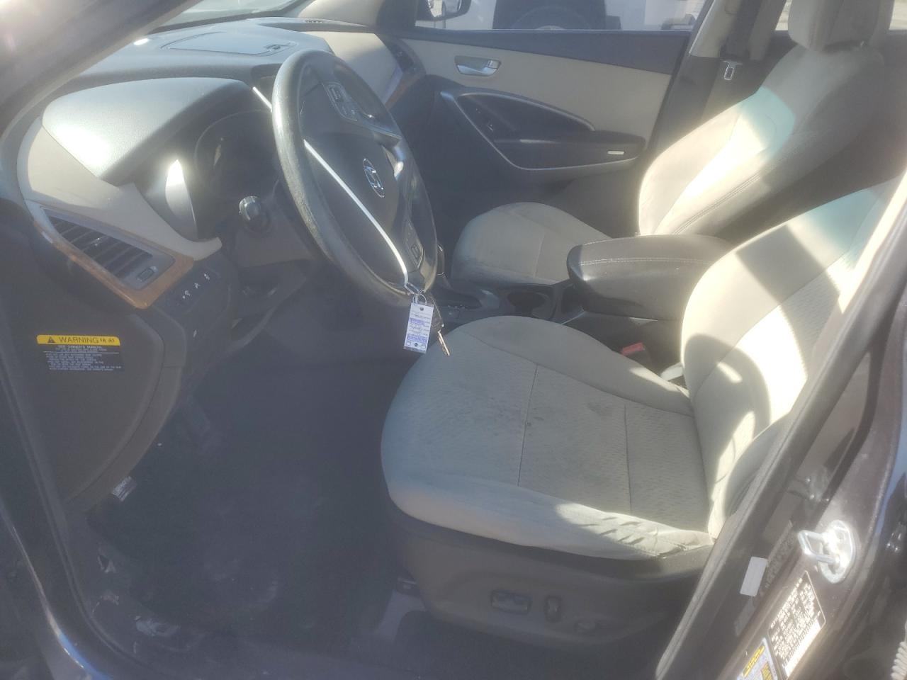 2015 Hyundai Santa Fe - Image 7