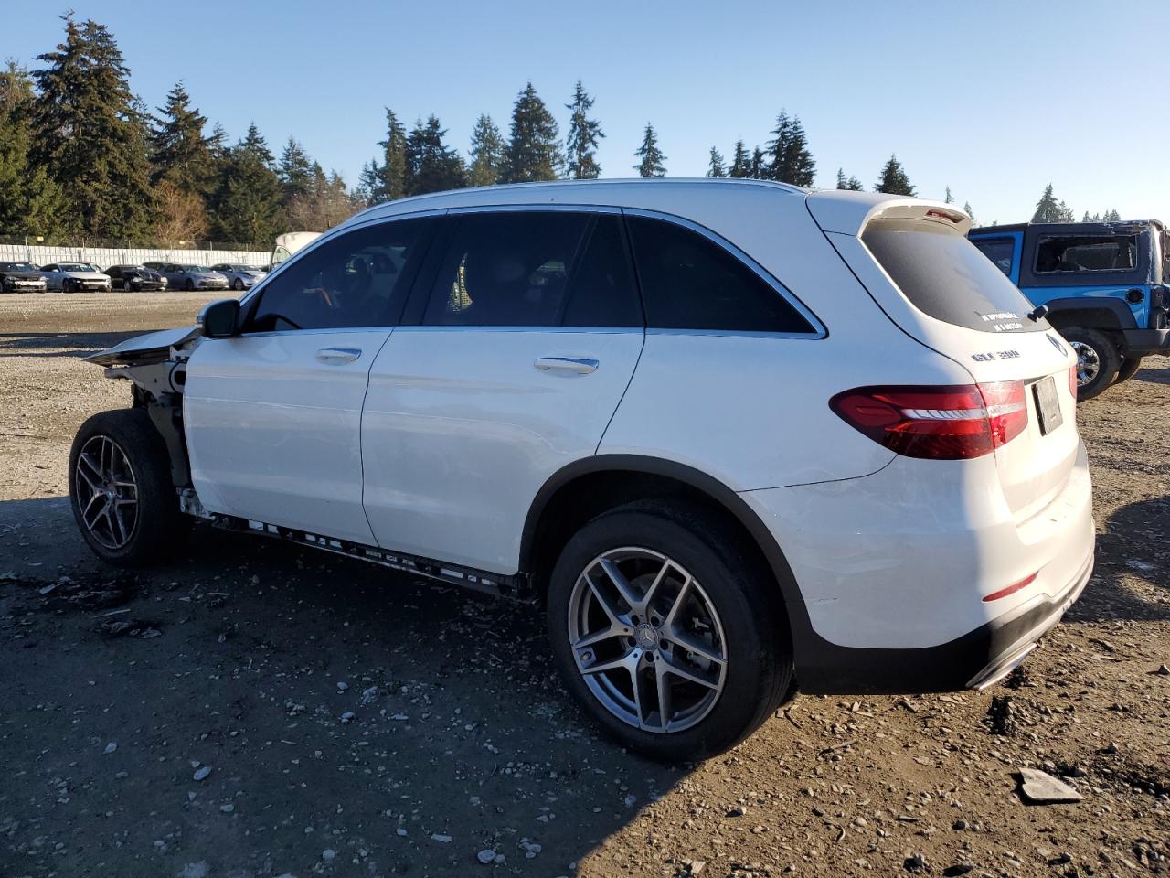 2017 Mercedes-Benz GLC - Image 2