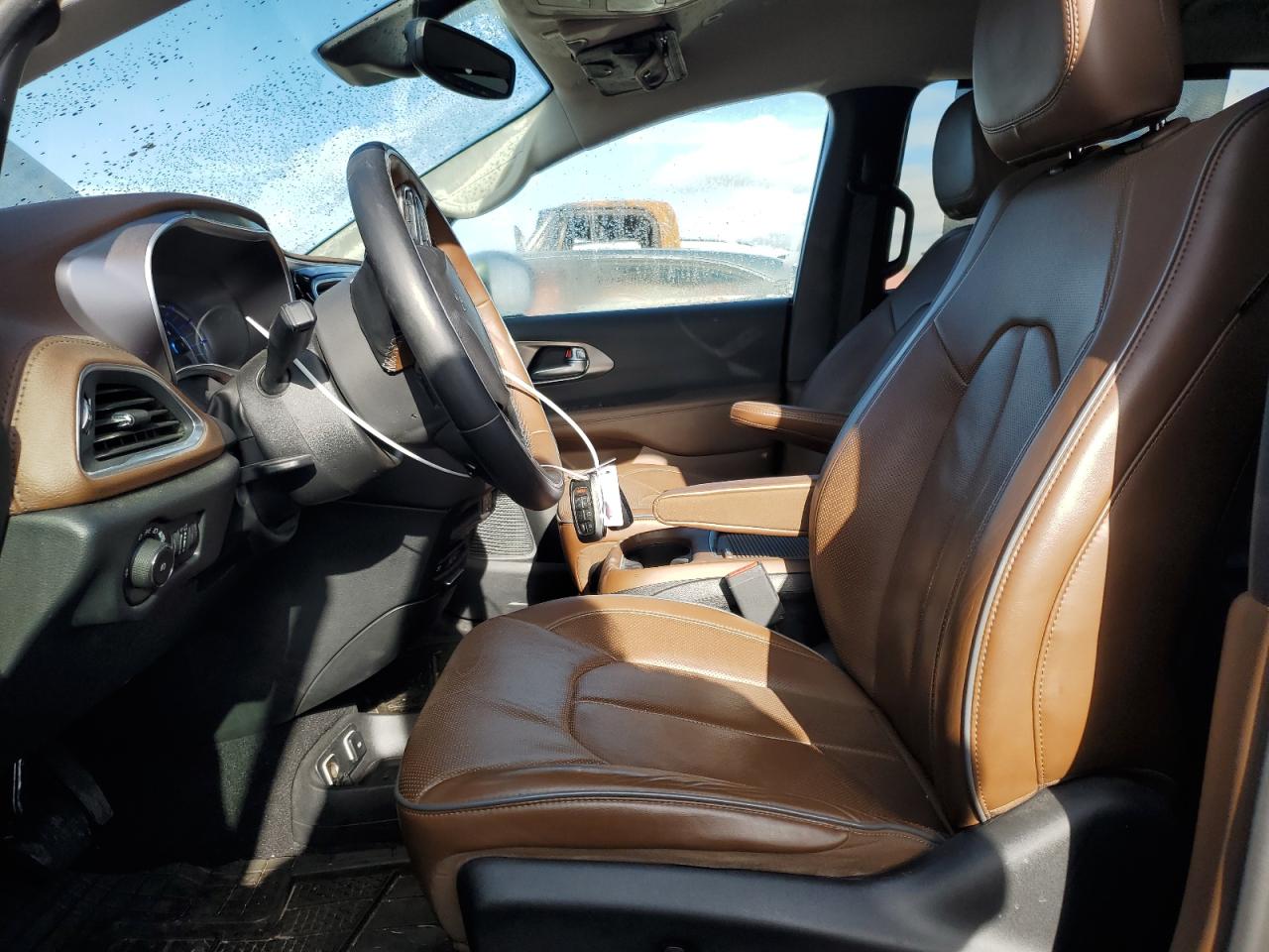 2018 Chrysler Pacifica - Image 7