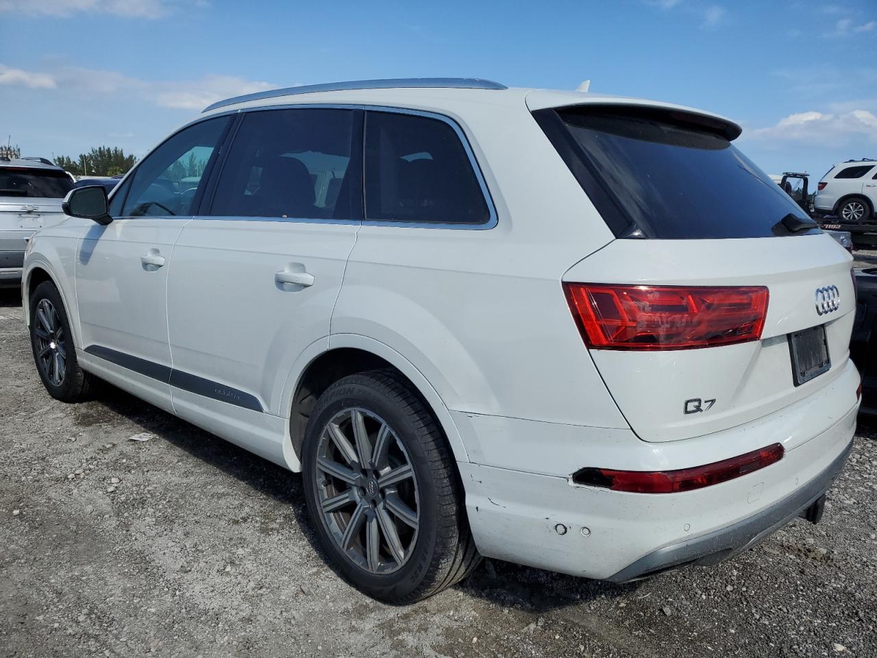 2019 Audi Q7 - Image 2