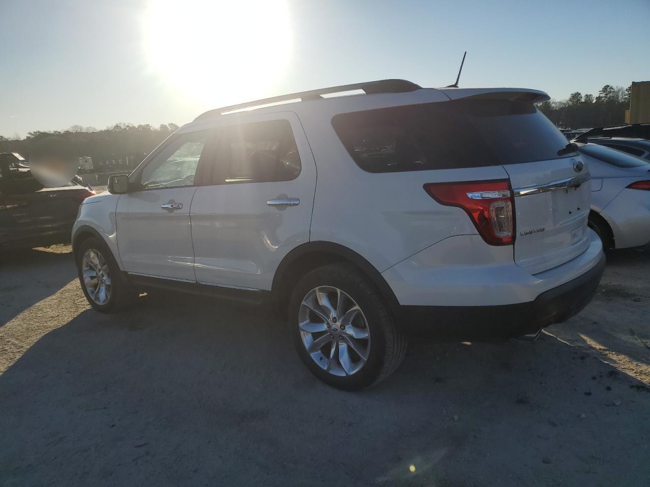 VIN 1FM5K7F81FGC33810 2015 FORD EXPLORER no.2