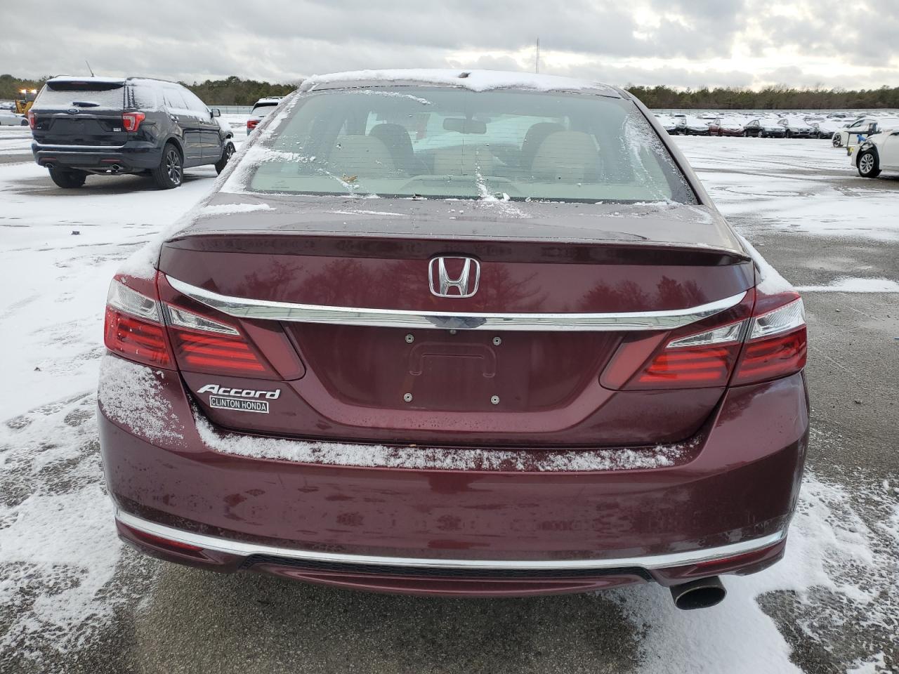 VIN 1HGCR2F85GA061085 2016 HONDA ACCORD no.6